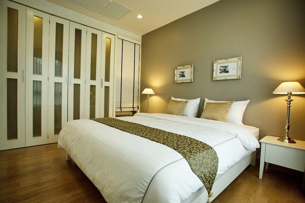 Alisha Court Hotel & Residence Bangkok Exterior photo